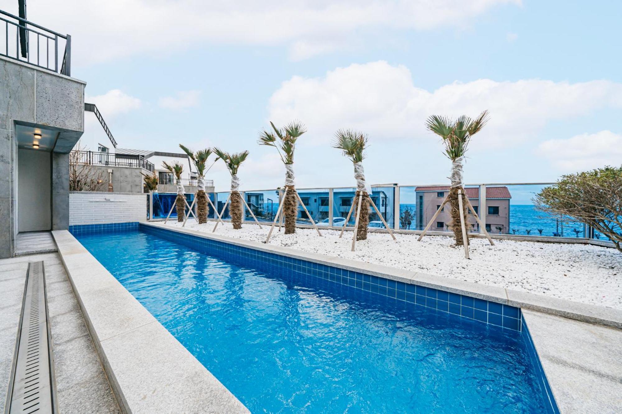 Ddosi Aewol Pool Villa Jeju by Eksteriør bilde