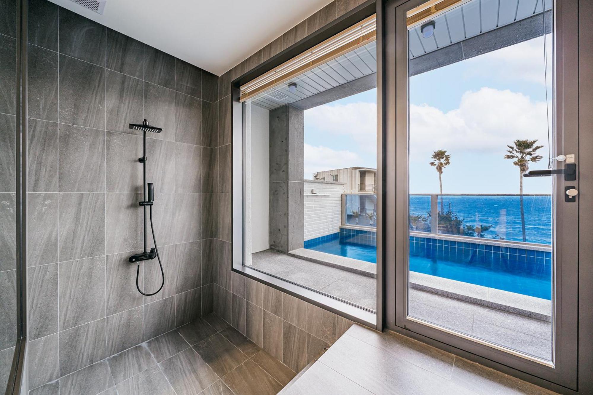 Ddosi Aewol Pool Villa Jeju by Eksteriør bilde